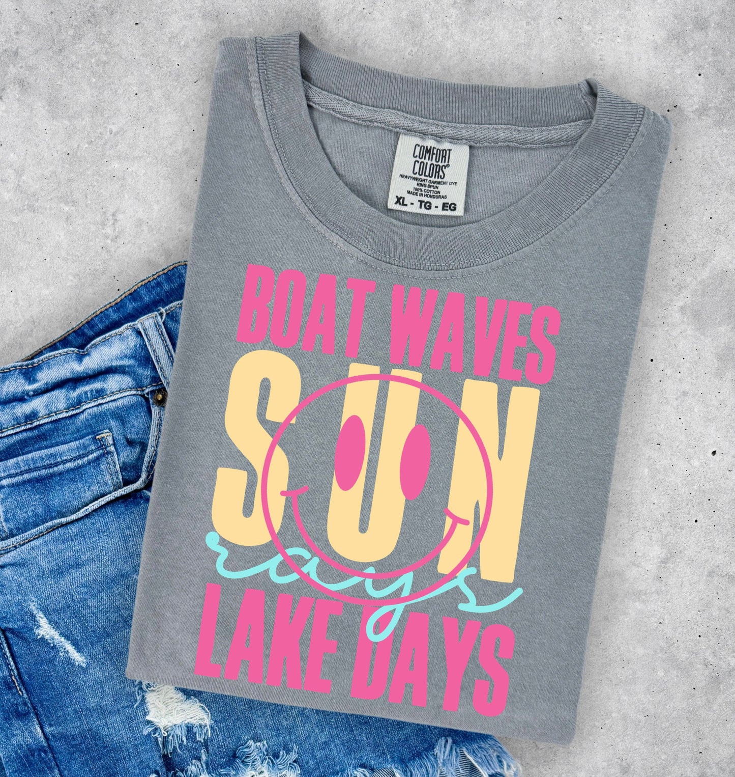 Boat Waves Sun Rays Lake Days